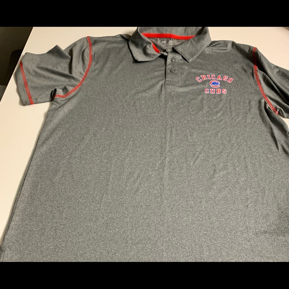 NWT Chicago Cubs polo size Large.